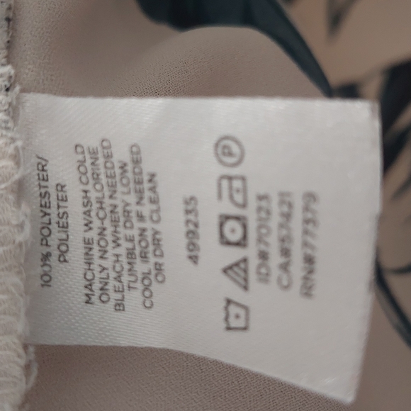 Ann Taylor sleeveless button down palm print - Picture 5 of 6